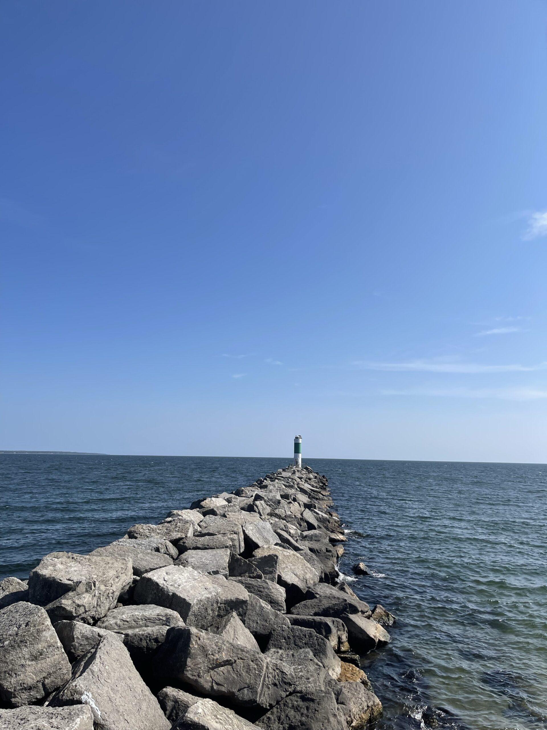 Picture of rocks and water